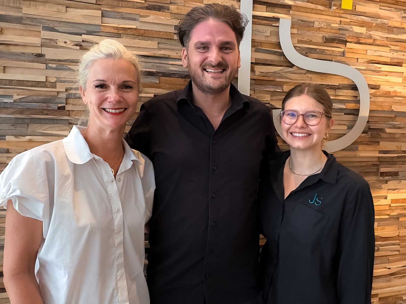 Das Team von Joy & Smile in der Praxis Leipzig